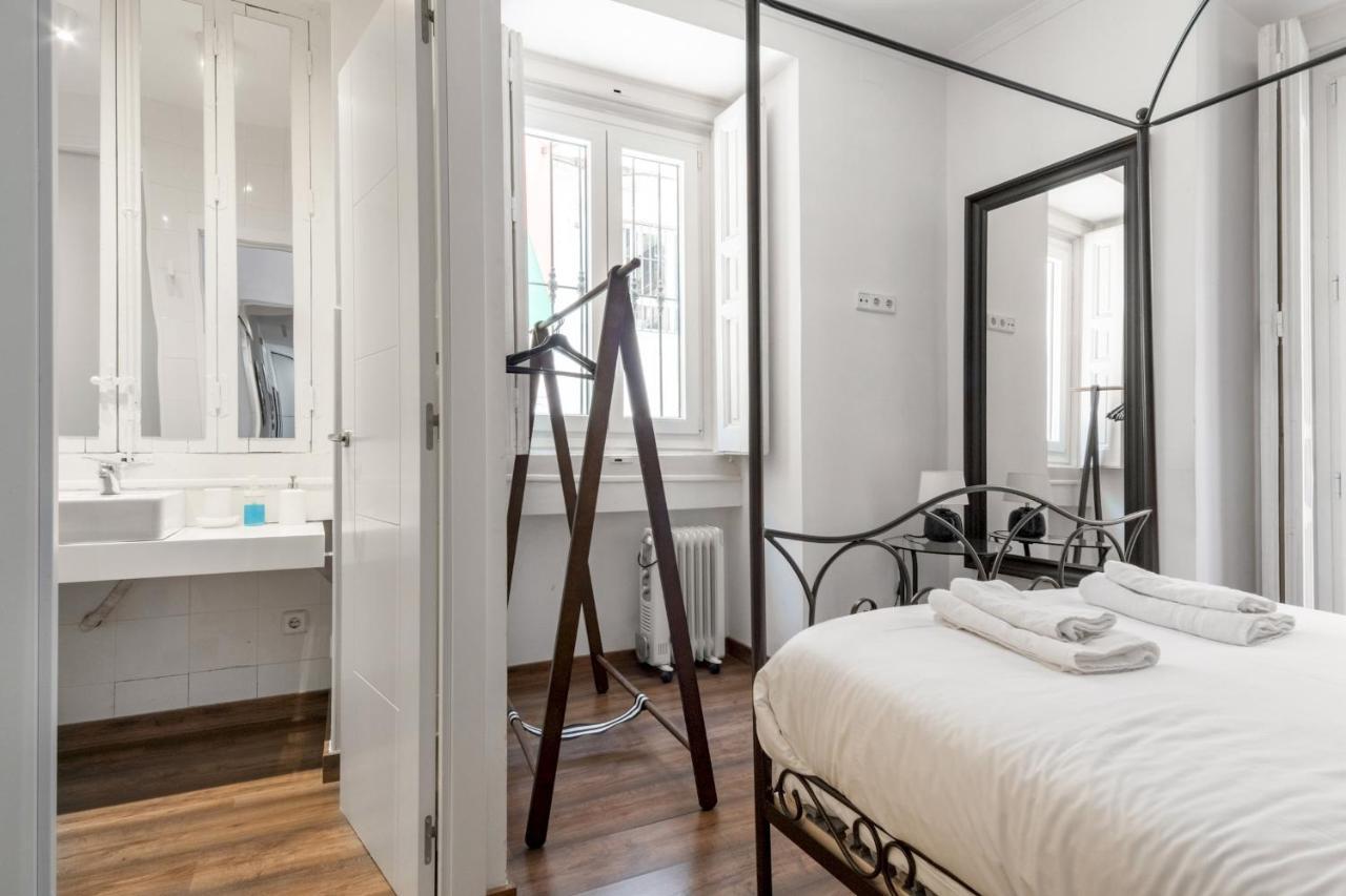 2 Bedrooms 2 Bathrooms Furnished - Malasana - Bright Stylish - Mintystay Appartement *