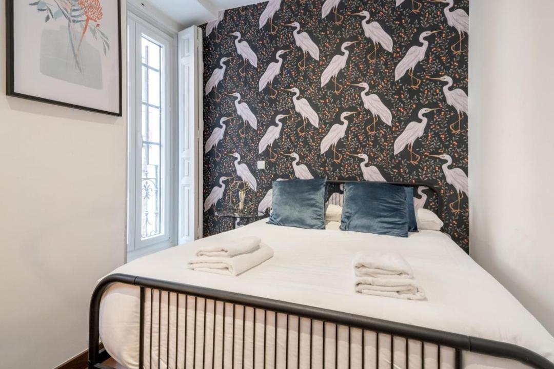 Appartement 2 Bedrooms 2 Bathrooms Furnished - Malasana - Bright Stylish - Mintystay *
