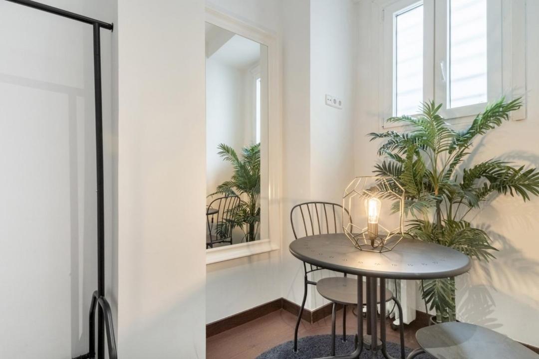 Appartement 2 Bedrooms 2 Bathrooms Furnished - Malasana - Bright Stylish - Mintystay